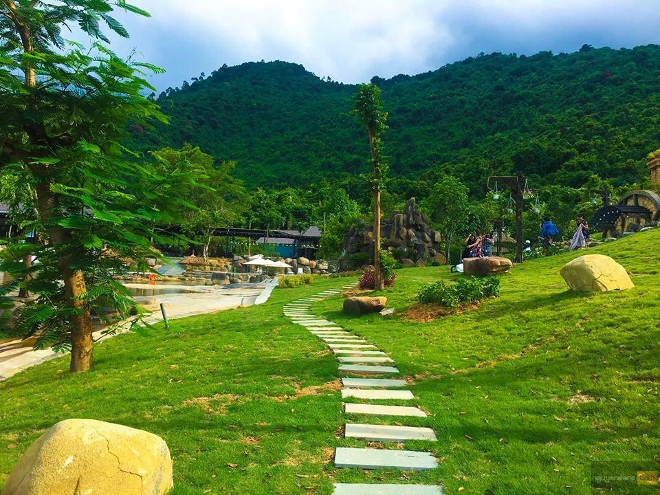 Village Bạch Mã Huế - Thác trượt thủy điện phú lộc địa điểm du lịch hot nhất hiện nay tại Huê