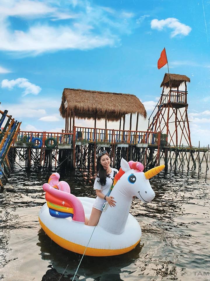 Vui chơi trên eaprk tam giang lagoon địa điểm du lịch được nhiều người chọn lựa tại huế
